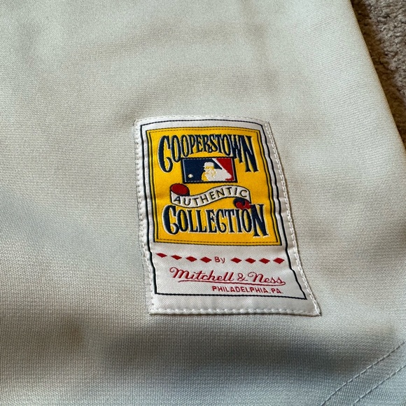 Bo Jackson Mitchell & Ness Chicago Whitesox Jersey - Picture 4 of 8